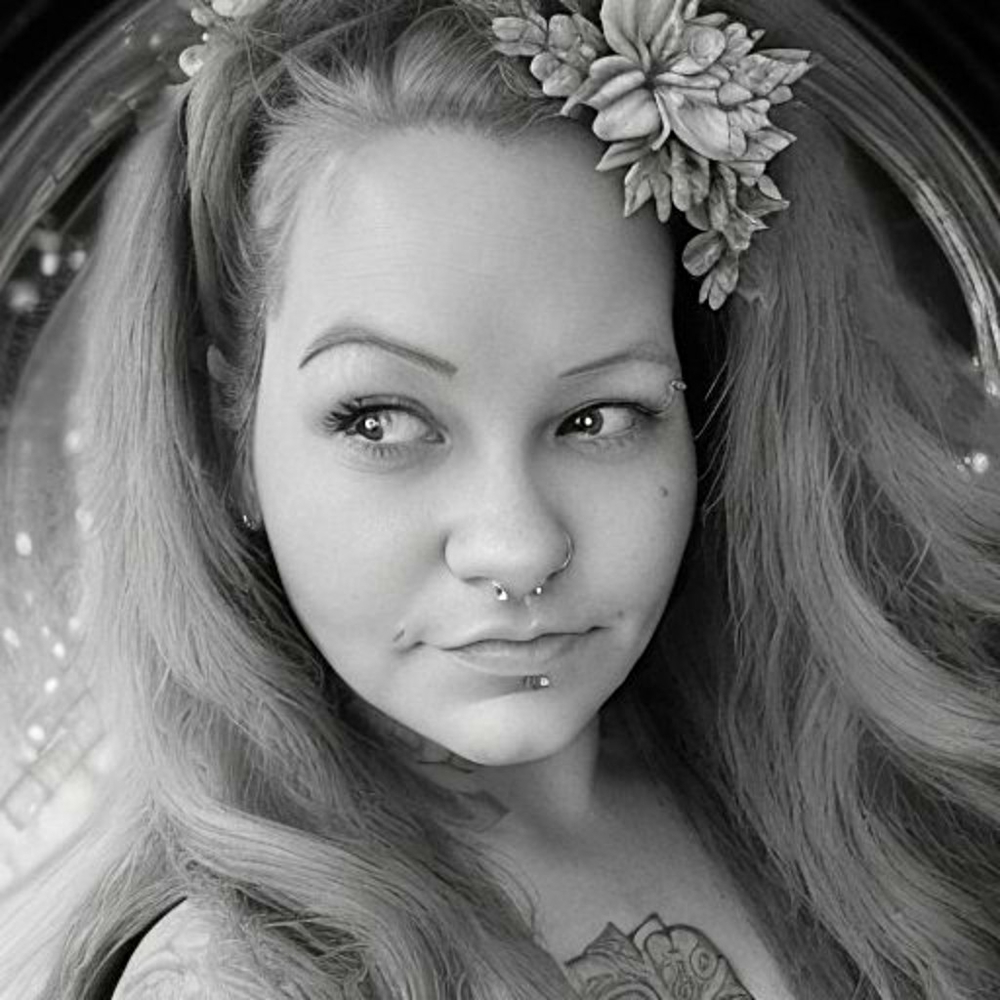 Meet your Posher, Halina